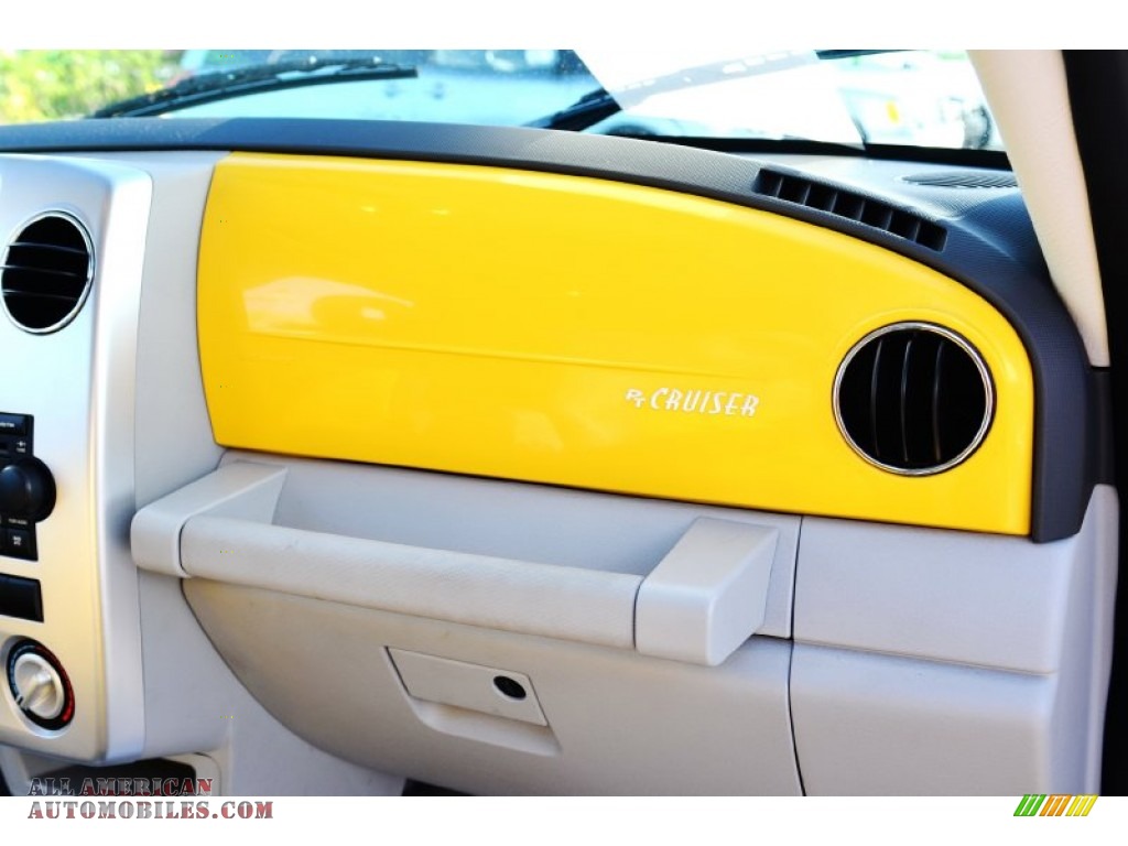 2006 PT Cruiser Touring - Solar Yellow / Pastel Pebble Beige photo #27