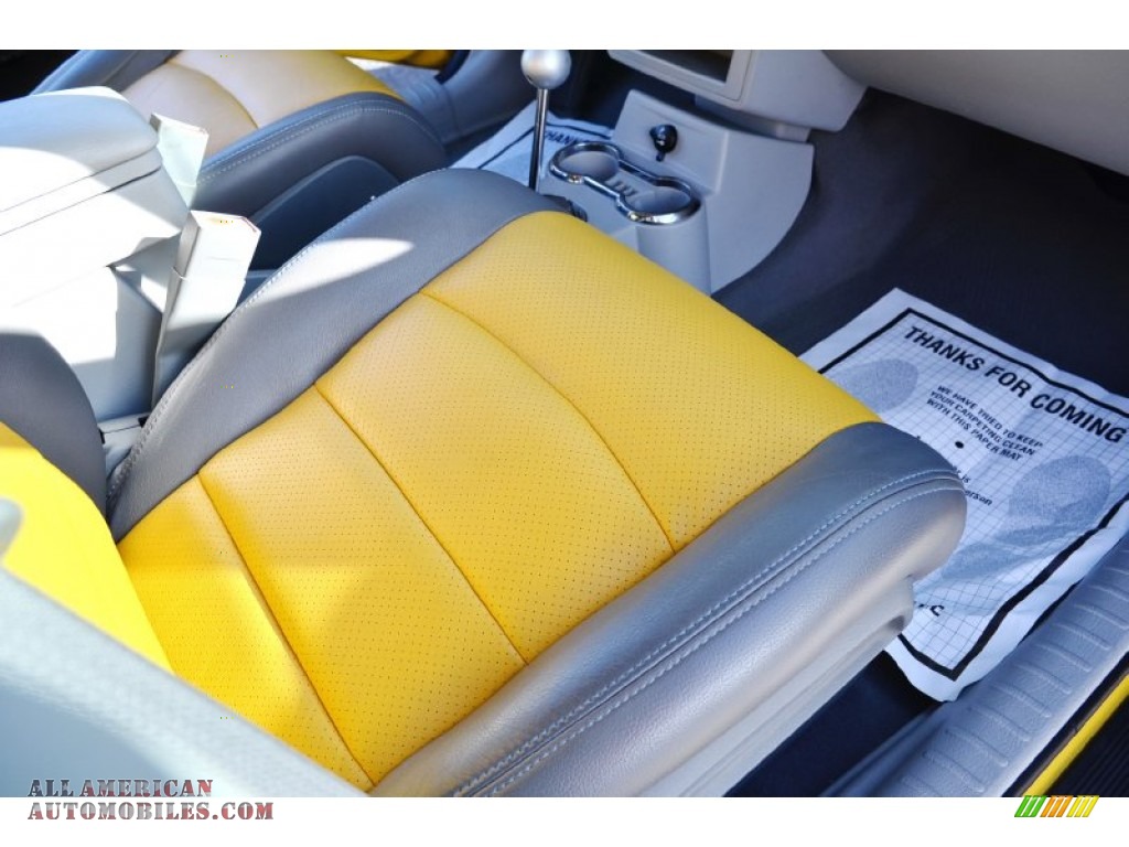 2006 PT Cruiser Touring - Solar Yellow / Pastel Pebble Beige photo #29