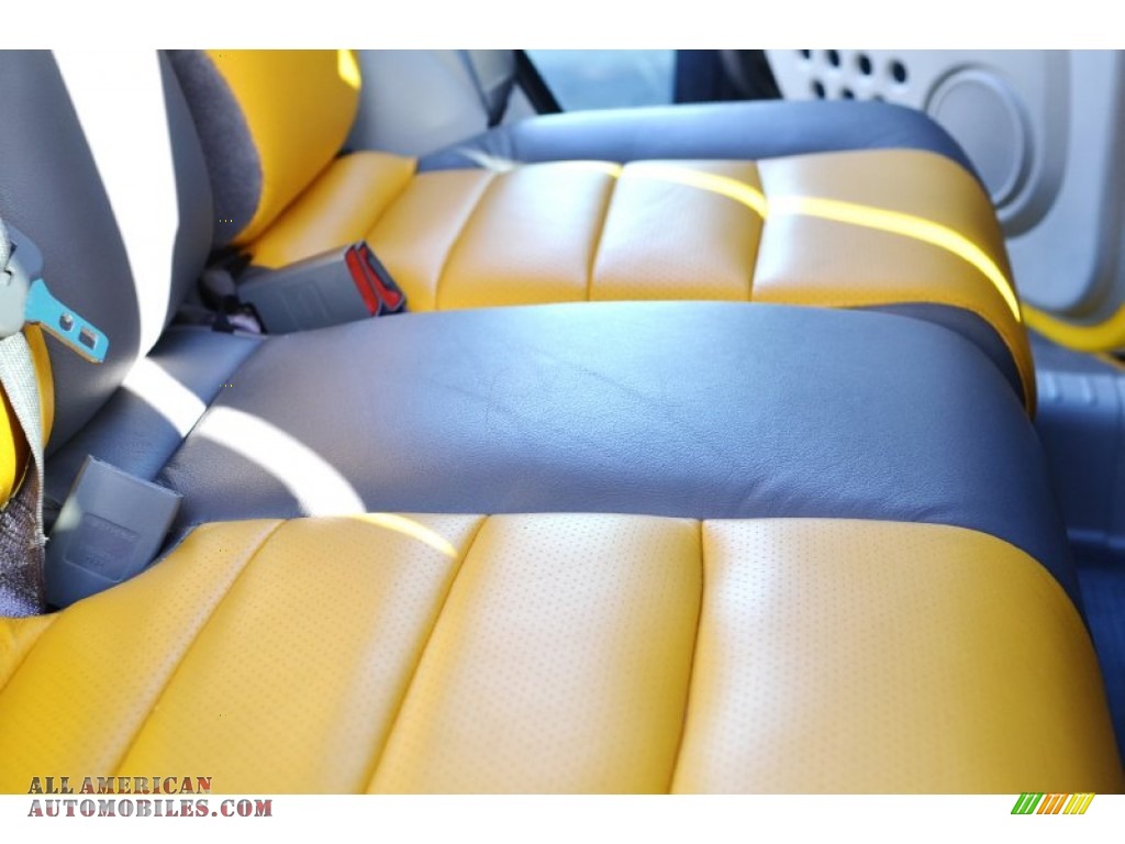 2006 PT Cruiser Touring - Solar Yellow / Pastel Pebble Beige photo #36