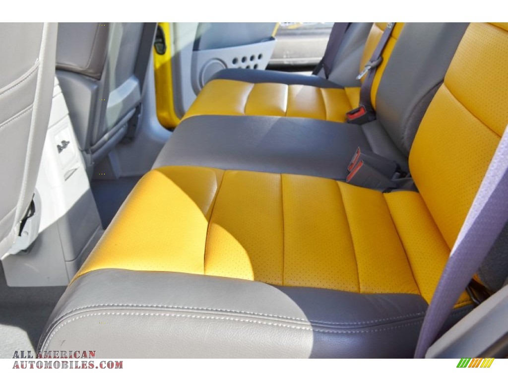 2006 PT Cruiser Touring - Solar Yellow / Pastel Pebble Beige photo #49