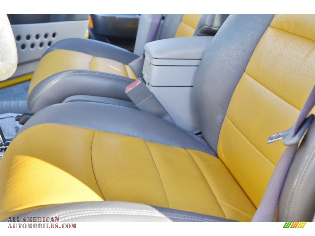 2006 PT Cruiser Touring - Solar Yellow / Pastel Pebble Beige photo #54