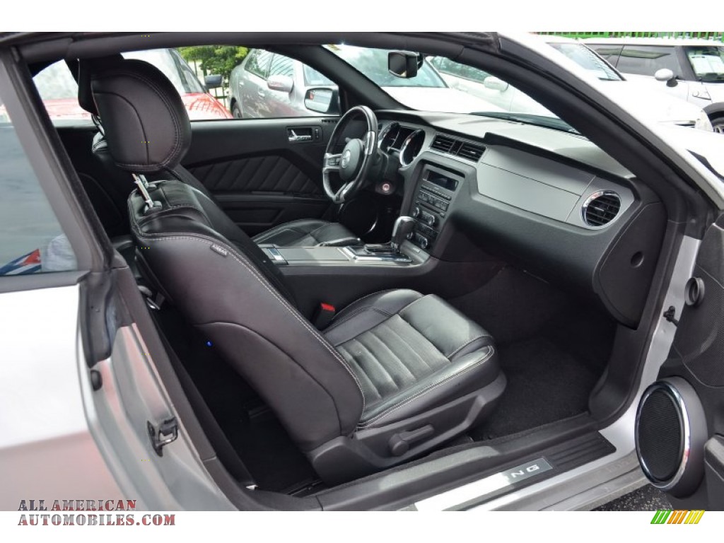 2013 Mustang V6 Premium Convertible - Ingot Silver Metallic / Charcoal Black photo #23