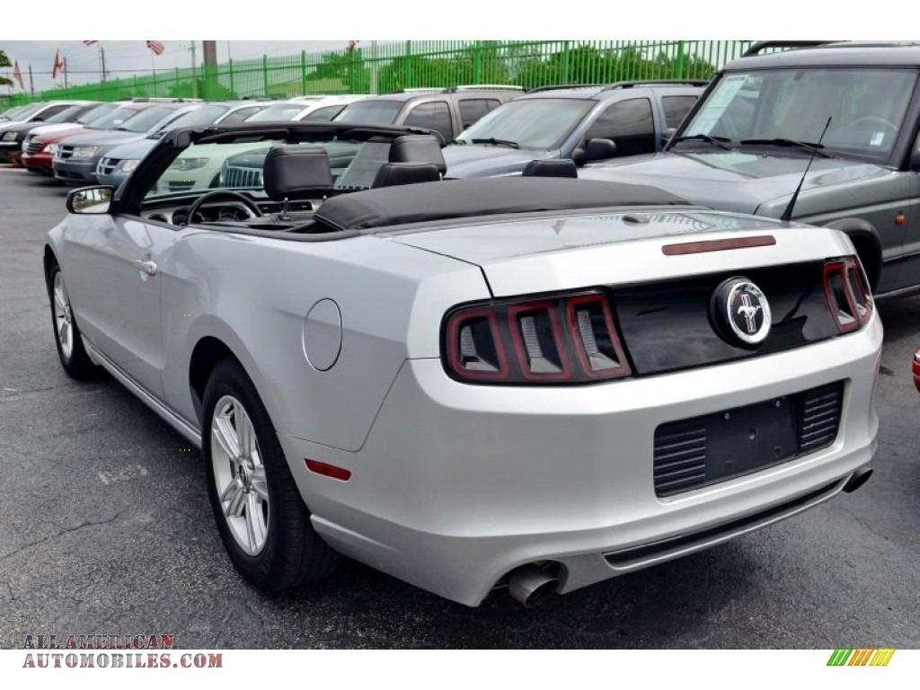 2013 Mustang V6 Premium Convertible - Ingot Silver Metallic / Charcoal Black photo #42