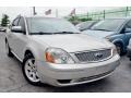Ford Five Hundred SEL Silver Birch Metallic photo #1