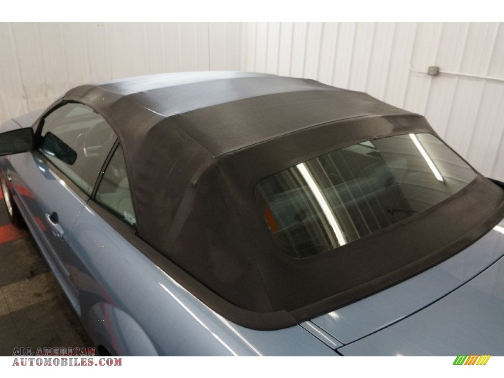 2006 Mustang V6 Premium Convertible - Windveil Blue Metallic / Light Graphite photo #12