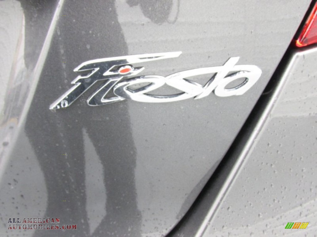 2015 Fiesta SE Hatchback - Magnetic Metallic / Charcoal Black photo #15
