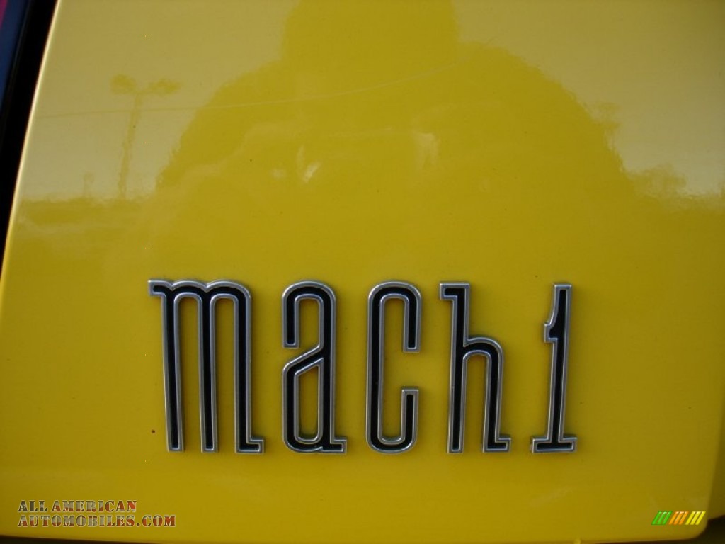 2004 Mustang Mach 1 Coupe - Screaming Yellow / Dark Charcoal photo #10