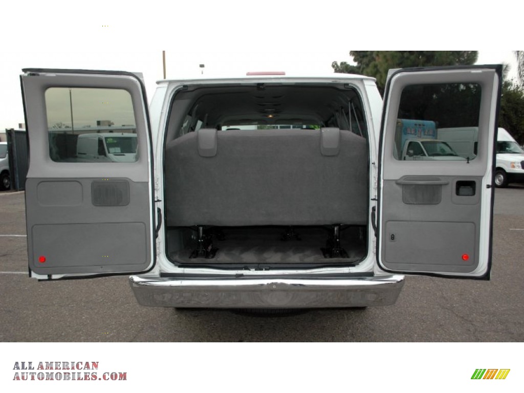 2011 E Series Van E350 XLT Extended Passenger - Oxford White / Medium Flint photo #7