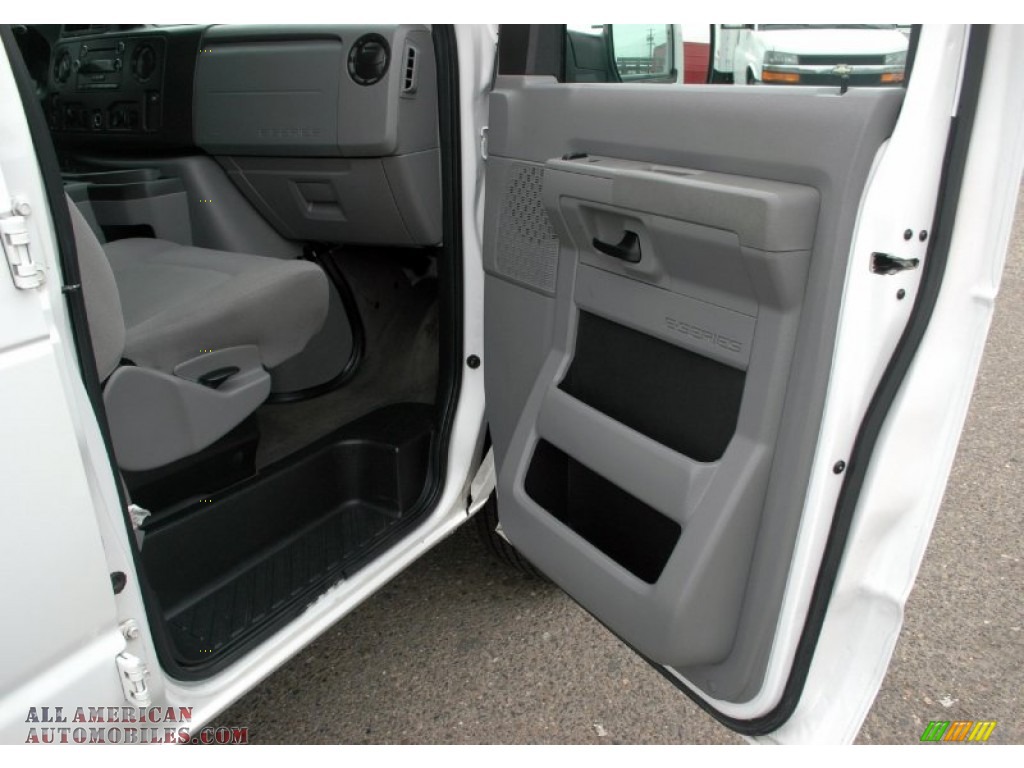2011 E Series Van E350 XLT Extended Passenger - Oxford White / Medium Flint photo #11