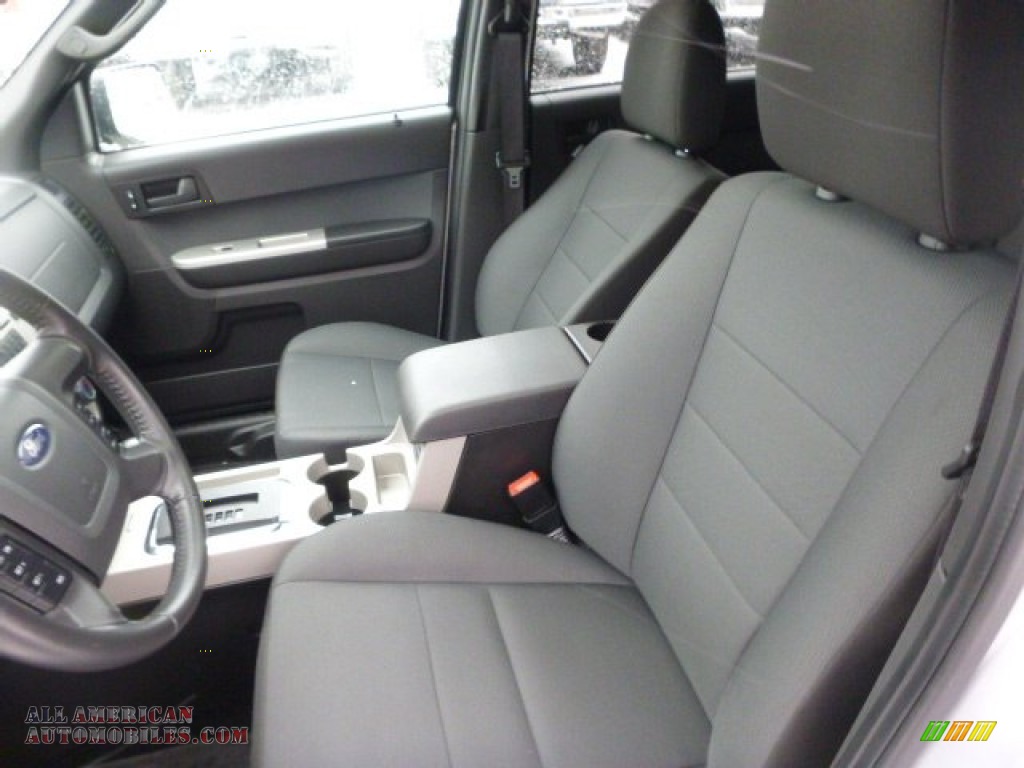 2012 Escape XLT V6 4WD - Ingot Silver Metallic / Charcoal Black photo #14