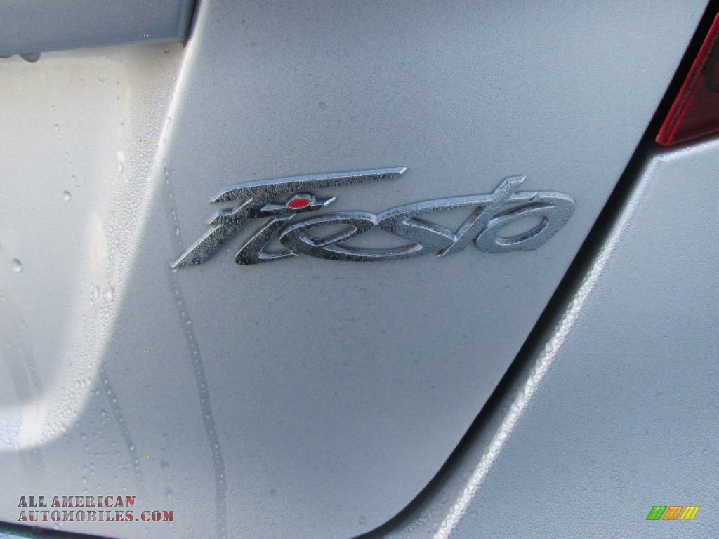 2015 Fiesta S Hatchback - Ingot Silver Metallic / Charcoal Black photo #14