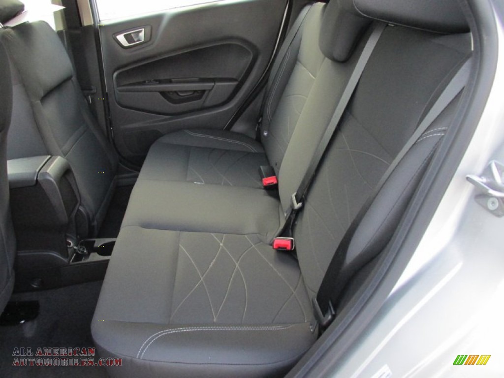 2015 Fiesta SE Hatchback - Ingot Silver Metallic / Charcoal Black photo #19