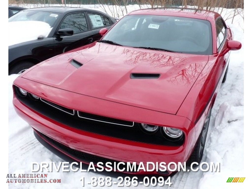 2015 Dodge Challenger SXT Plus in Redline Red Tri-Coat Pearl photo #4