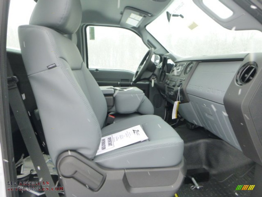 2015 F350 Super Duty XL Regular Cab 4x4 Utility - Oxford White / Steel photo #12