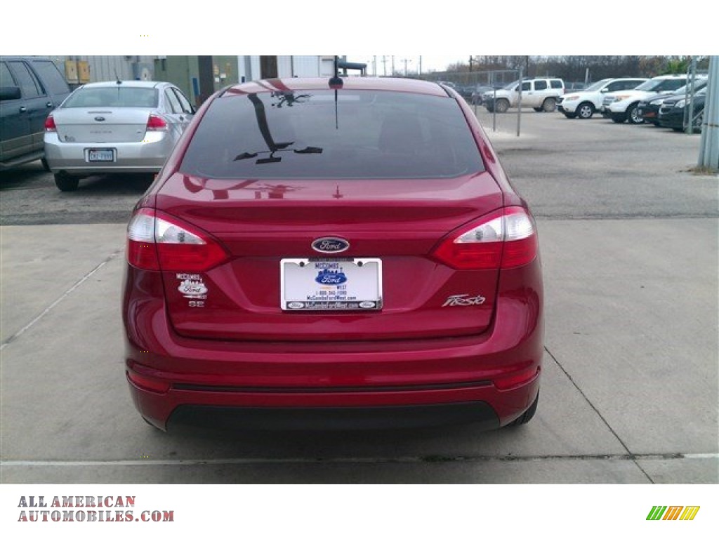 2015 Fiesta SE Sedan - Ruby Red Metallic / Charcoal Black photo #8
