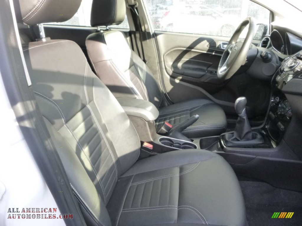 2014 Fiesta Titanium Hatchback - Oxford White / Charcoal Black photo #8