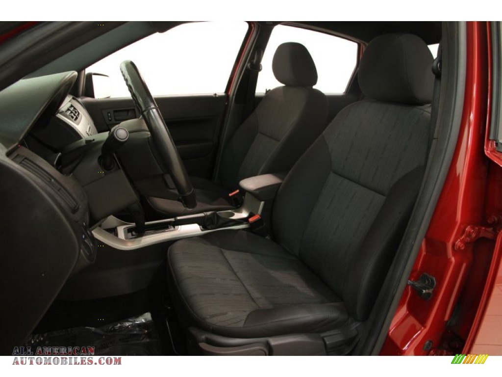 2010 Focus SE Sedan - Sangria Red Metallic / Charcoal Black photo #5