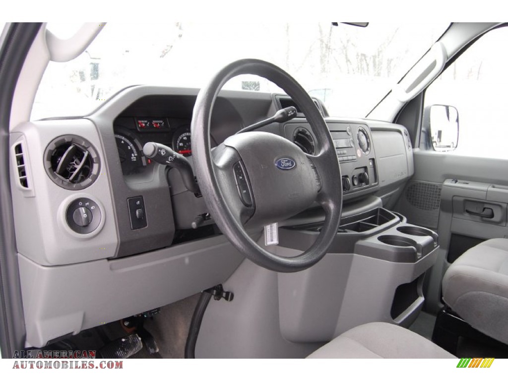 2013 E Series Van E350 XLT Extended Passenger - Oxford White / Medium Flint photo #15
