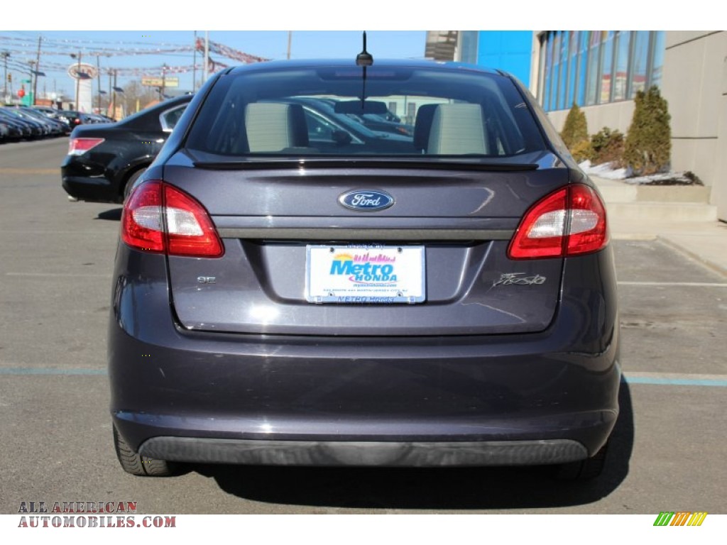 2012 Fiesta SE Sedan - Violet Grey Metallic / Light Stone/Charcoal Black photo #6