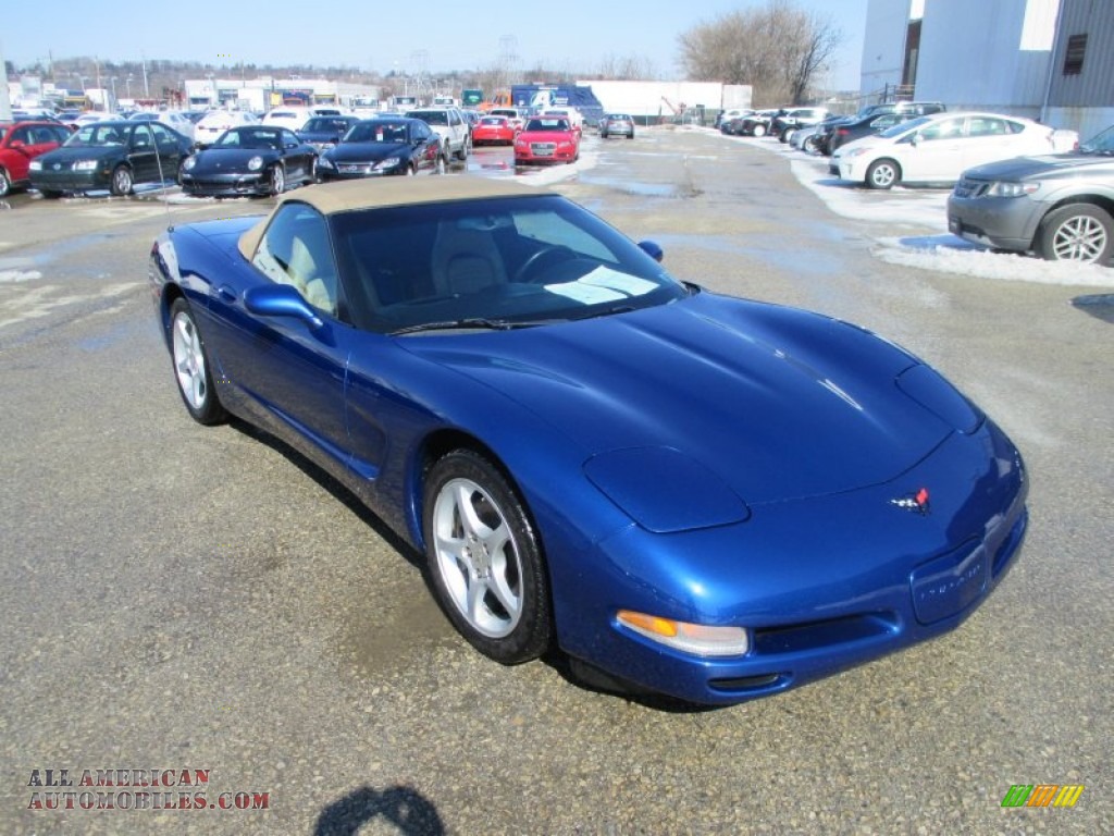 2002 Corvette Convertible - Electron Blue Metallic / Light Oak photo #11
