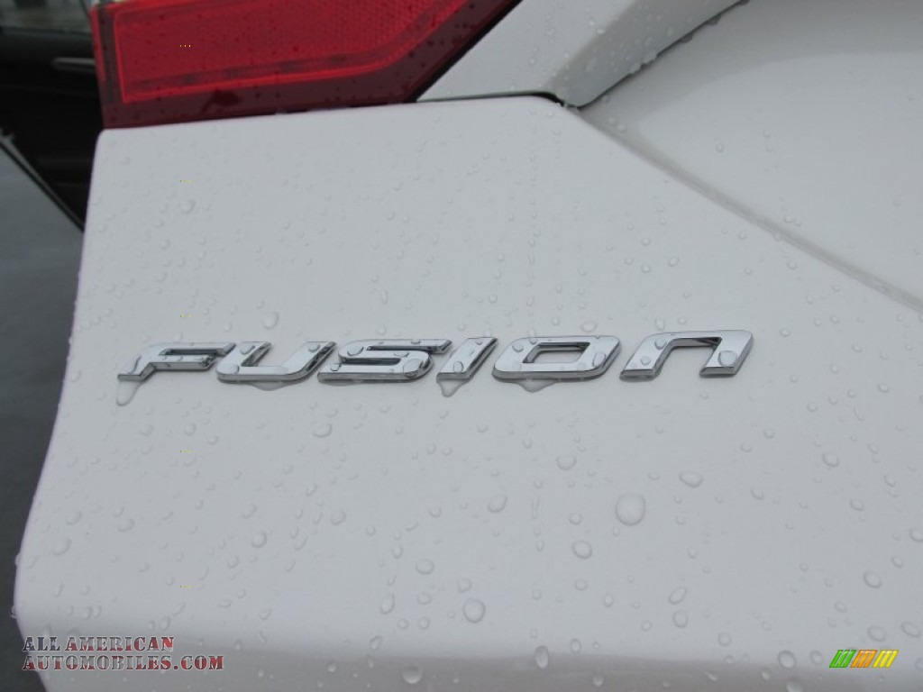 2015 Fusion SE - White Platinum Metallic / Charcoal Black photo #13