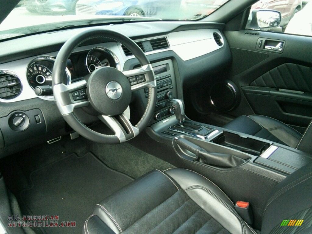 2014 Mustang V6 Premium Convertible - Oxford White / Charcoal Black photo #10