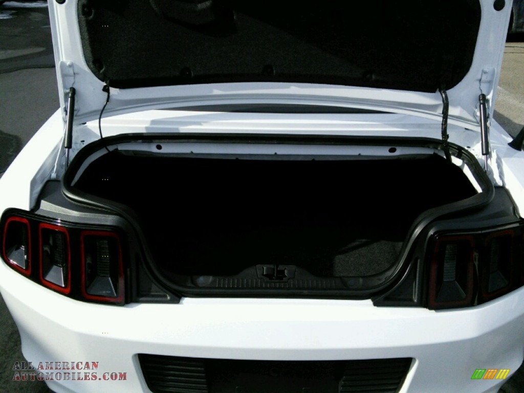2014 Mustang V6 Premium Convertible - Oxford White / Charcoal Black photo #20