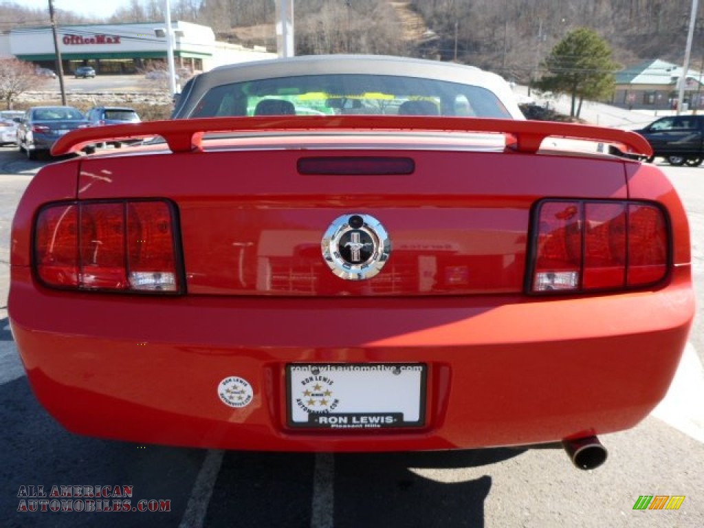 2005 Mustang V6 Premium Convertible - Redfire Metallic / Dark Charcoal photo #3