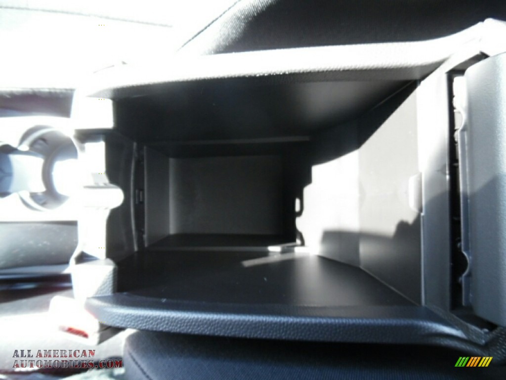 2015 Fiesta SE Hatchback - Tuxedo Black Metallic / Charcoal Black photo #19
