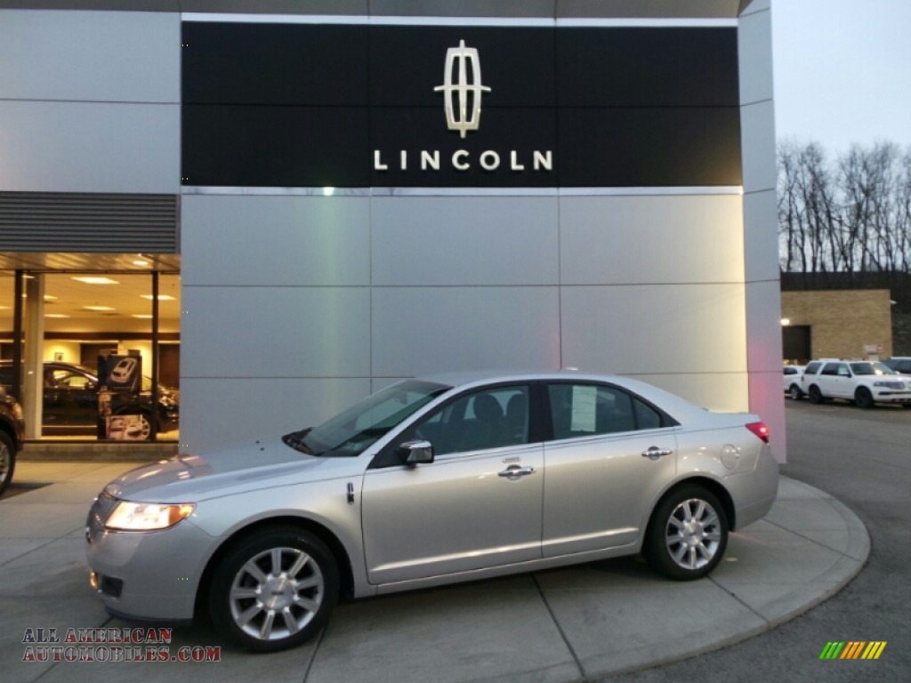 Ingot Silver Metallic / Dark Charcoal Lincoln MKZ FWD