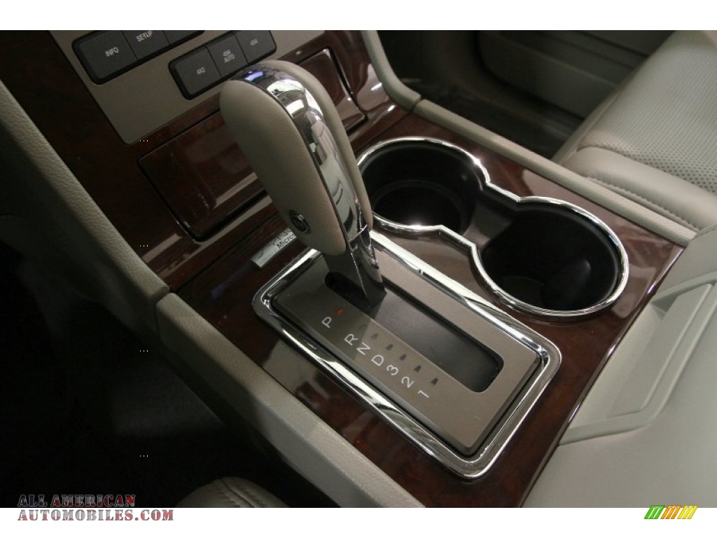 2012 Navigator 4x4 - White Platinum Metallic Tri-Coat / Stone photo #15