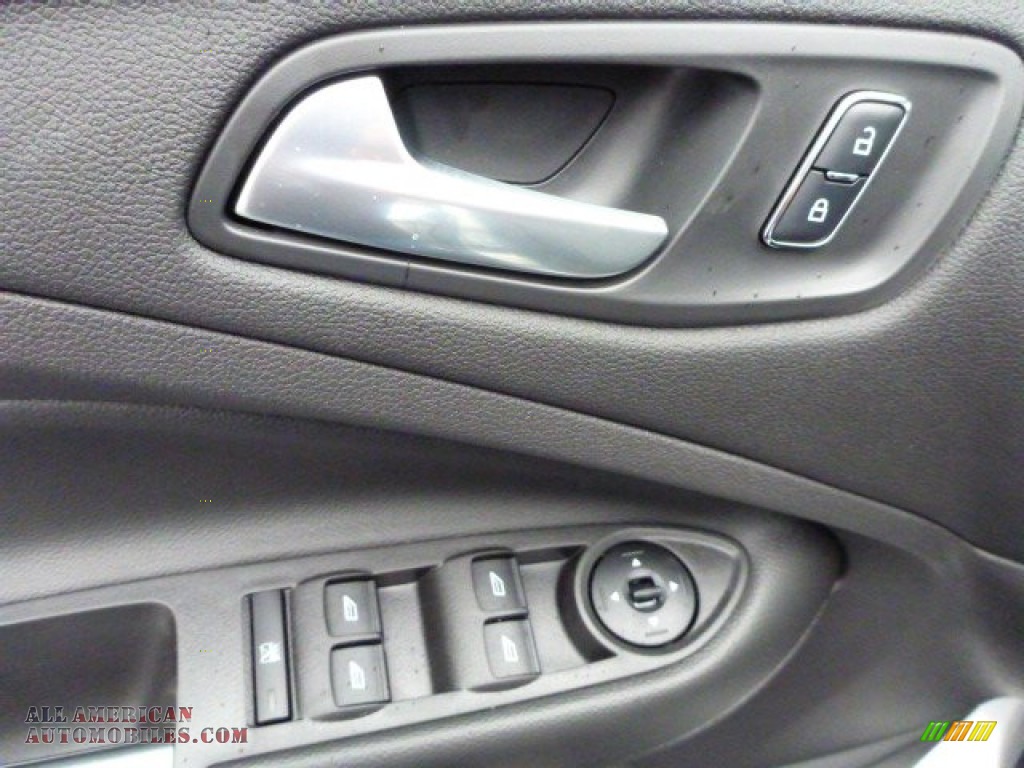 2015 Escape SE 4WD - Ingot Silver Metallic / Charcoal Black photo #11