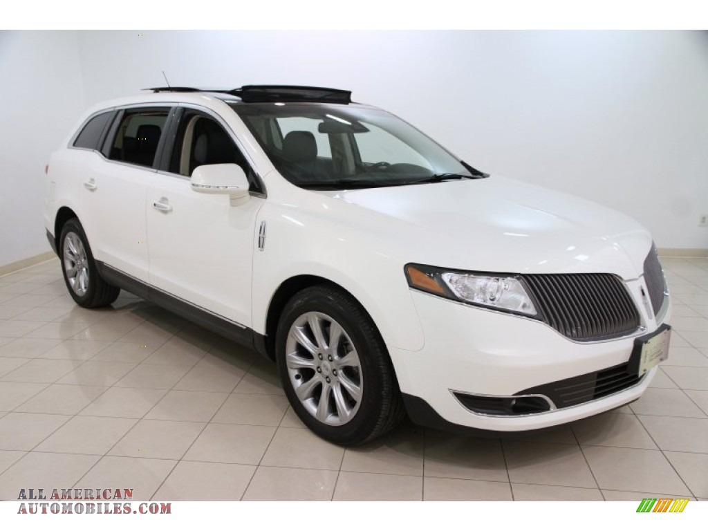 Crystal Champagne / Charcoal Black Lincoln MKT EcoBoost AWD