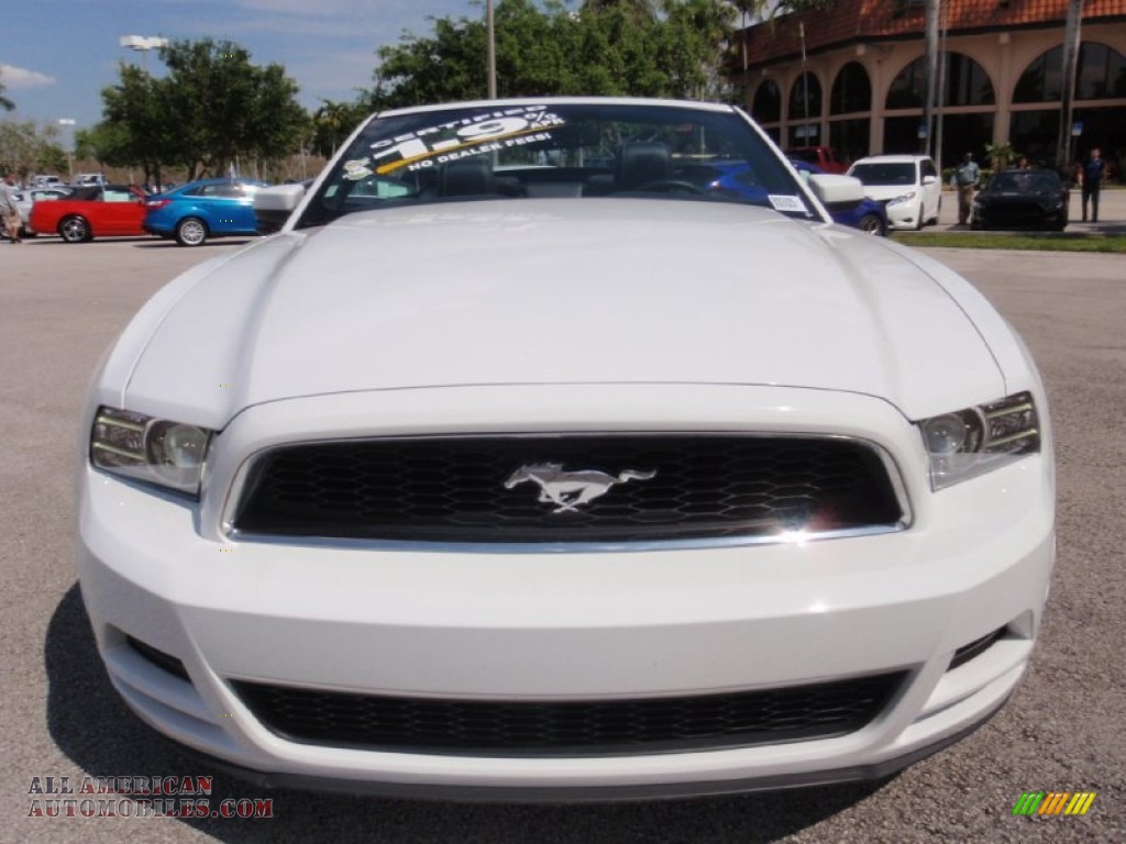 2014 Mustang V6 Premium Convertible - Oxford White / Charcoal Black photo #18