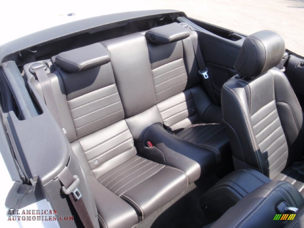 2014 Mustang V6 Premium Convertible - Oxford White / Charcoal Black photo #25