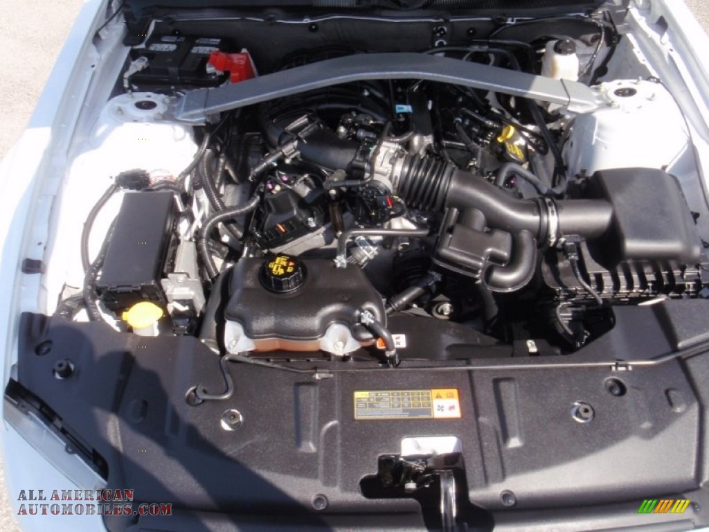 2014 Mustang V6 Premium Convertible - Oxford White / Charcoal Black photo #29