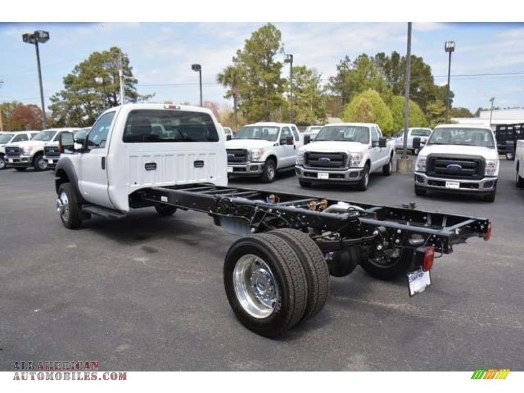 2015 F550 Super Duty XLT Regular Cab Chassis - Oxford White / Steel photo #6