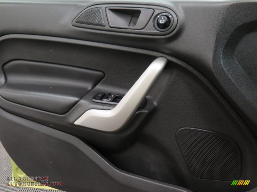 2013 Fiesta Titanium Hatchback - Lime Squeeze / Charcoal Black Leather photo #11
