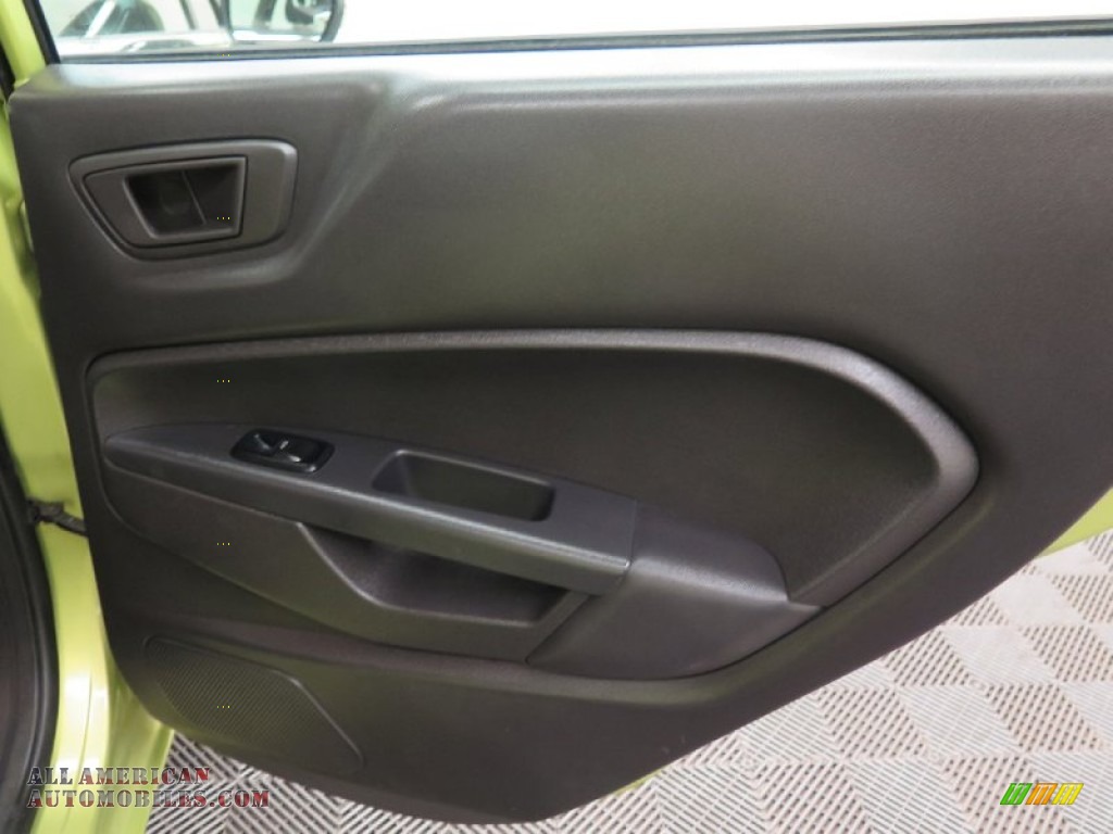 2013 Fiesta Titanium Hatchback - Lime Squeeze / Charcoal Black Leather photo #14
