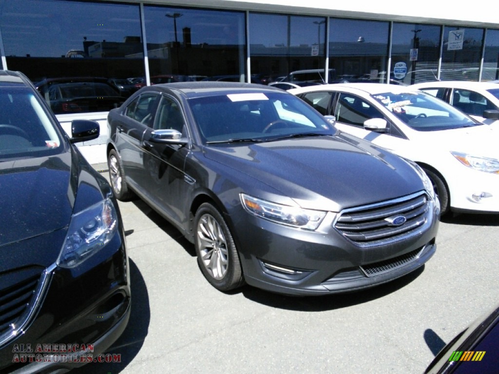 Magnetic Metallic / Charcoal Black Ford Taurus Limited