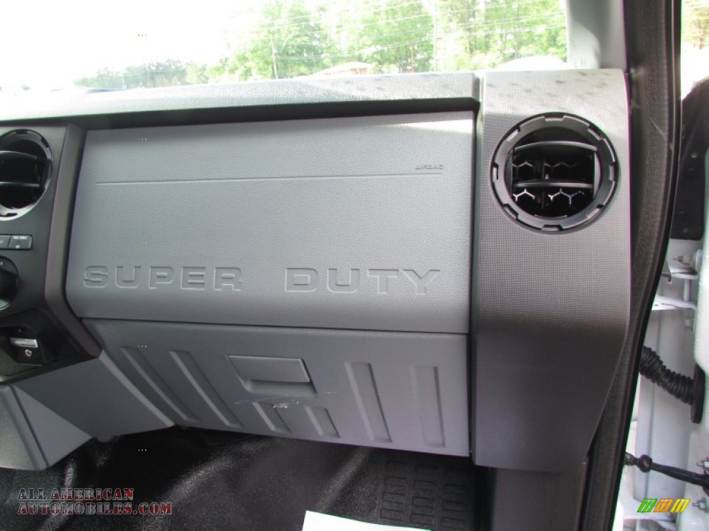 2015 F250 Super Duty XL Super Cab 4x4 - Oxford White / Steel photo #21