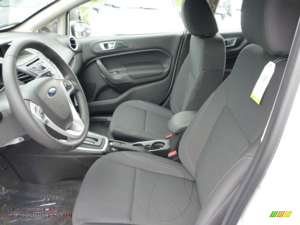 2015 Fiesta SE Hatchback - Oxford White / Charcoal Black photo #8