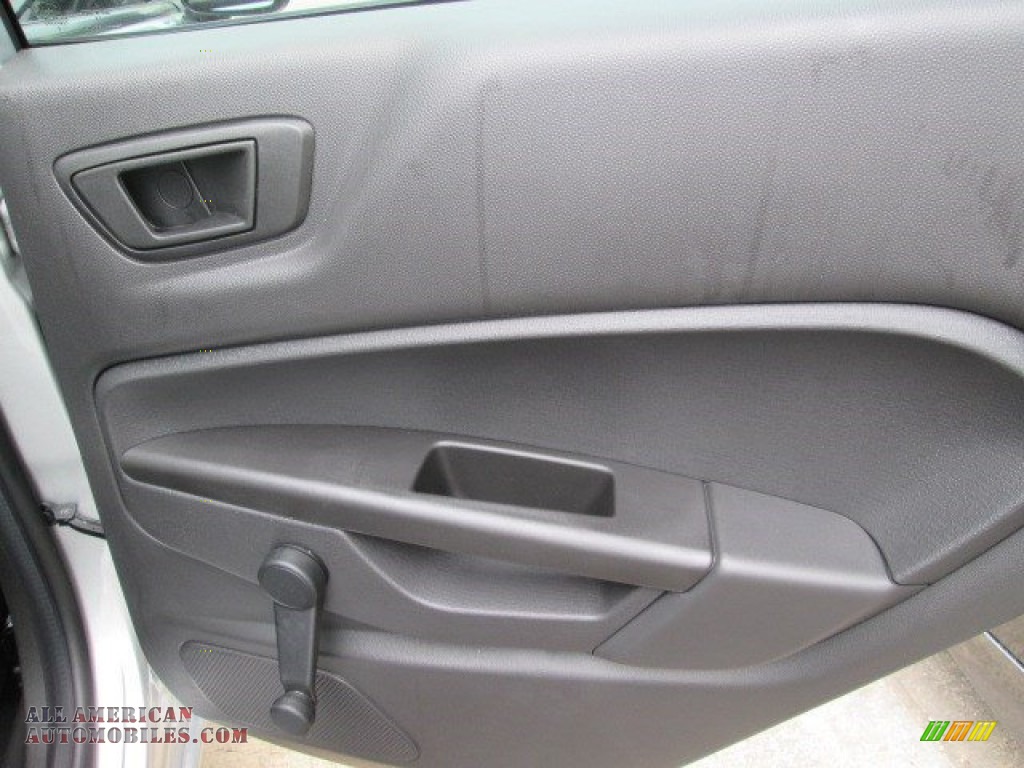 2015 Fiesta S Sedan - Ingot Silver Metallic / Charcoal Black photo #16