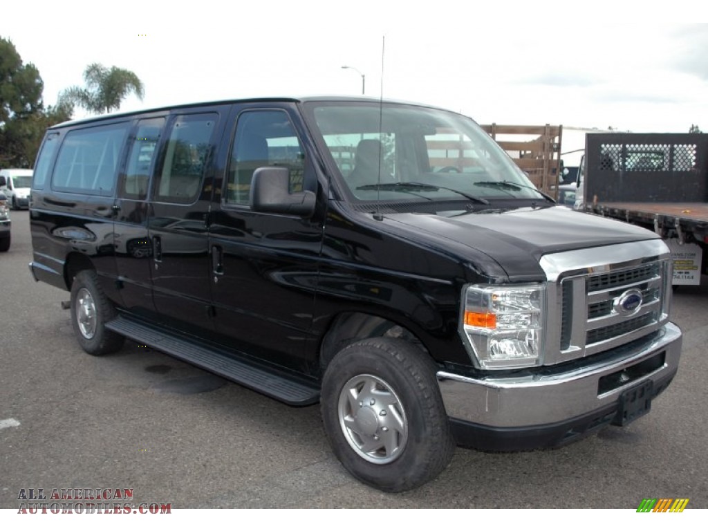 2013 E Series Van E350 XLT Extended Passenger - Black / Medium Flint photo #1