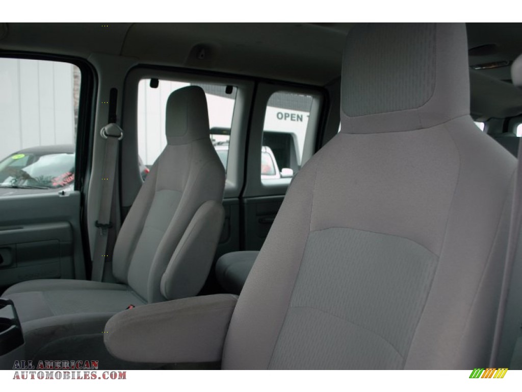 2013 E Series Van E350 XLT Extended Passenger - Black / Medium Flint photo #16