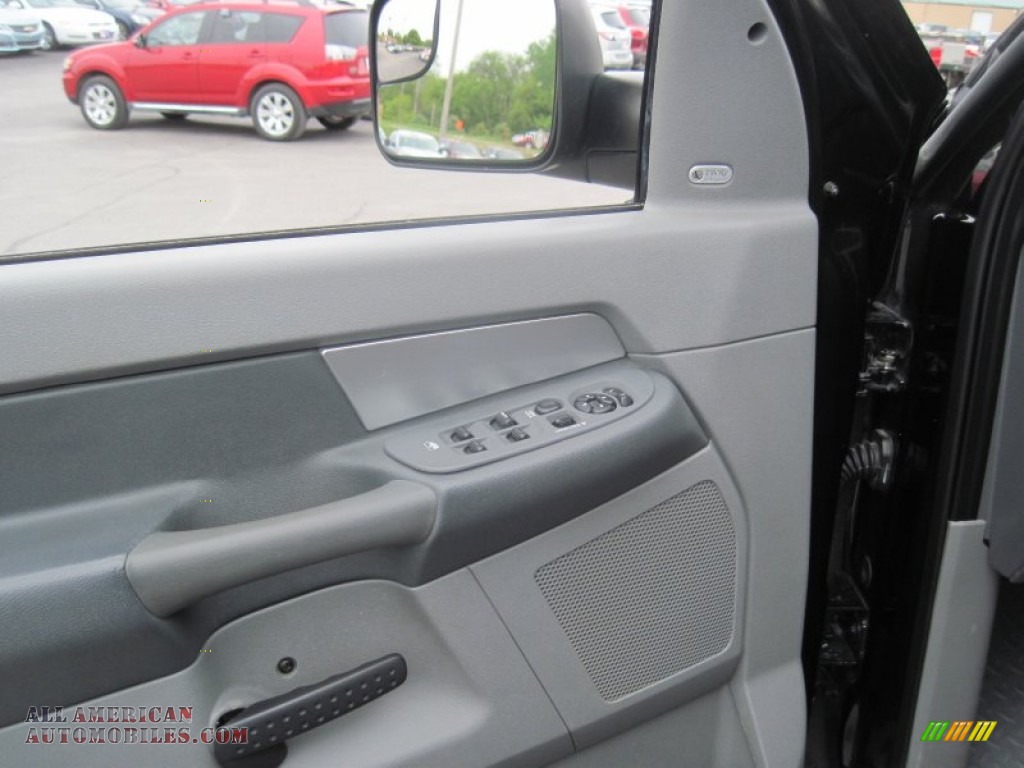 2008 Ram 2500 SLT Quad Cab 4x4 - Brilliant Black Crystal Pearl / Medium Slate Gray photo #18