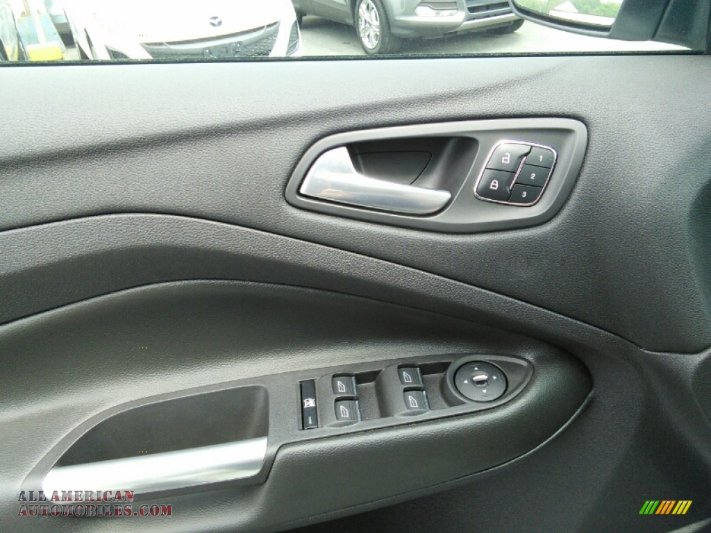 2014 Escape Titanium 1.6L EcoBoost 4WD - White Platinum / Charcoal Black photo #15