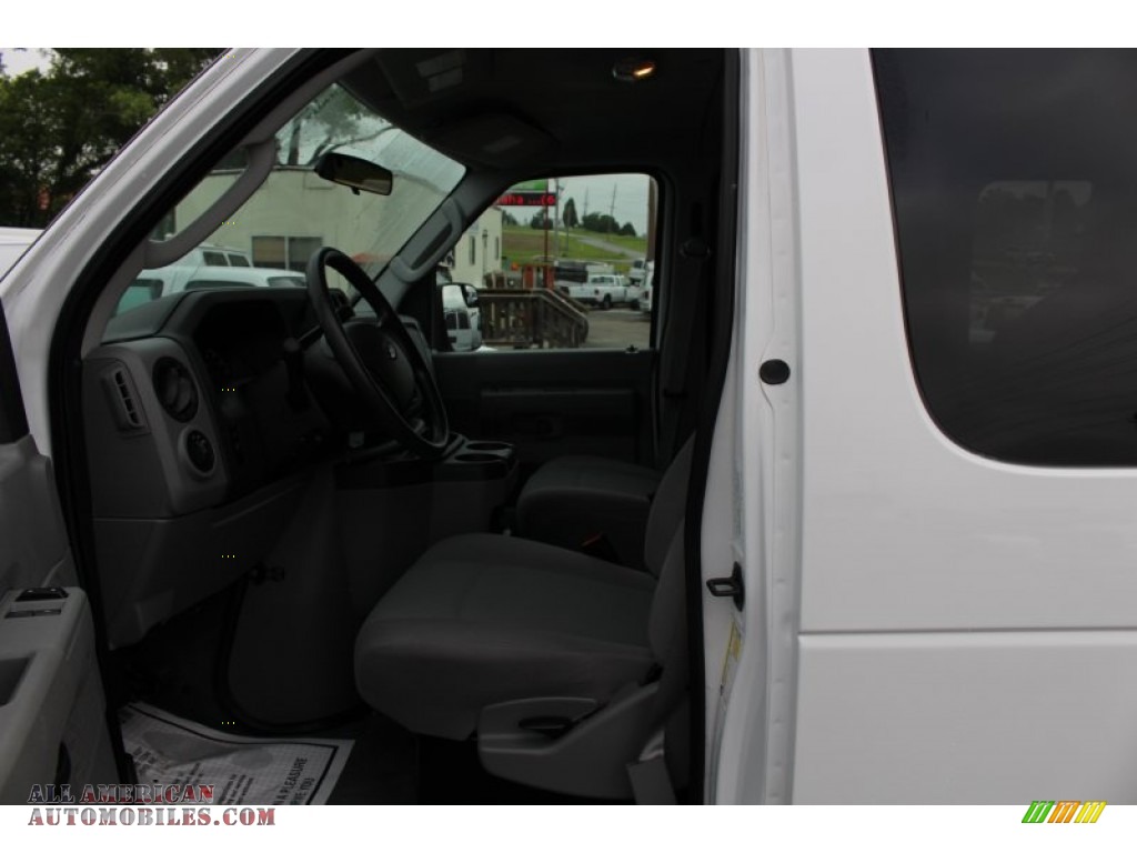 2011 E Series Van E350 XLT Passenger - Oxford White / Medium Flint photo #28