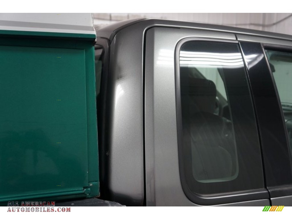 2004 F150 XLT Regular Cab 4x4 - Dark Shadow Grey Metallic / Medium/Dark Flint photo #100