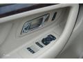 Ford Taurus Limited AWD White Platinum Metallic photo #9
